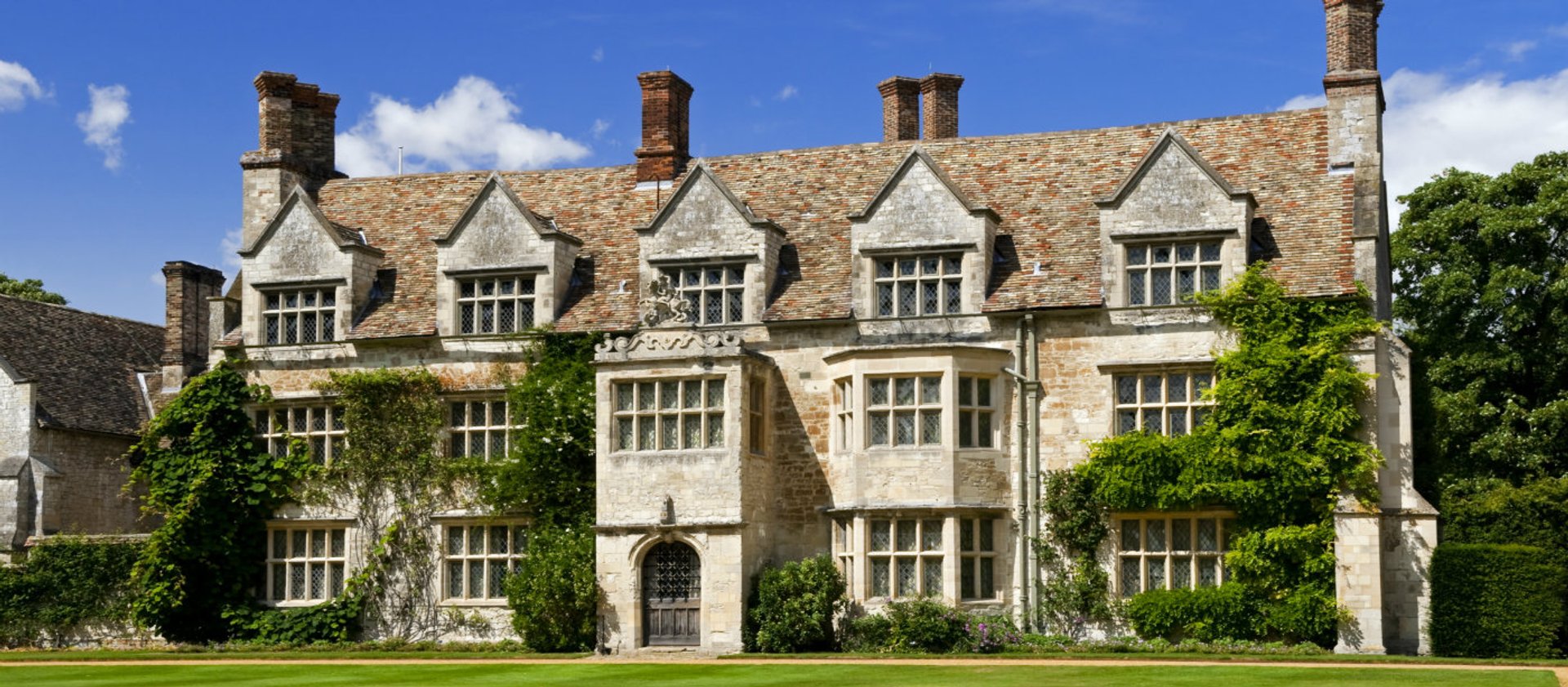 Anglesey Abbey - Front view of House - web ready